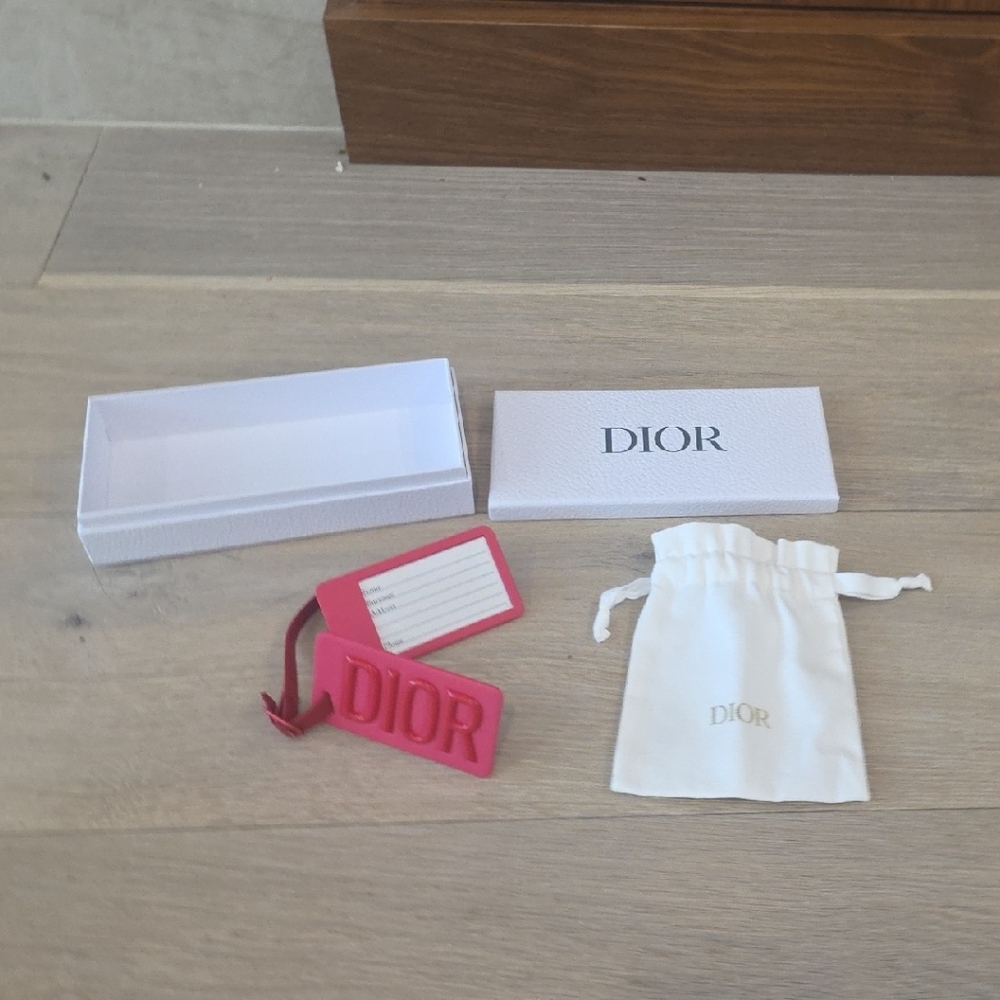 Dior Fuchsia Luggage Tag with White Accessories Brand New
